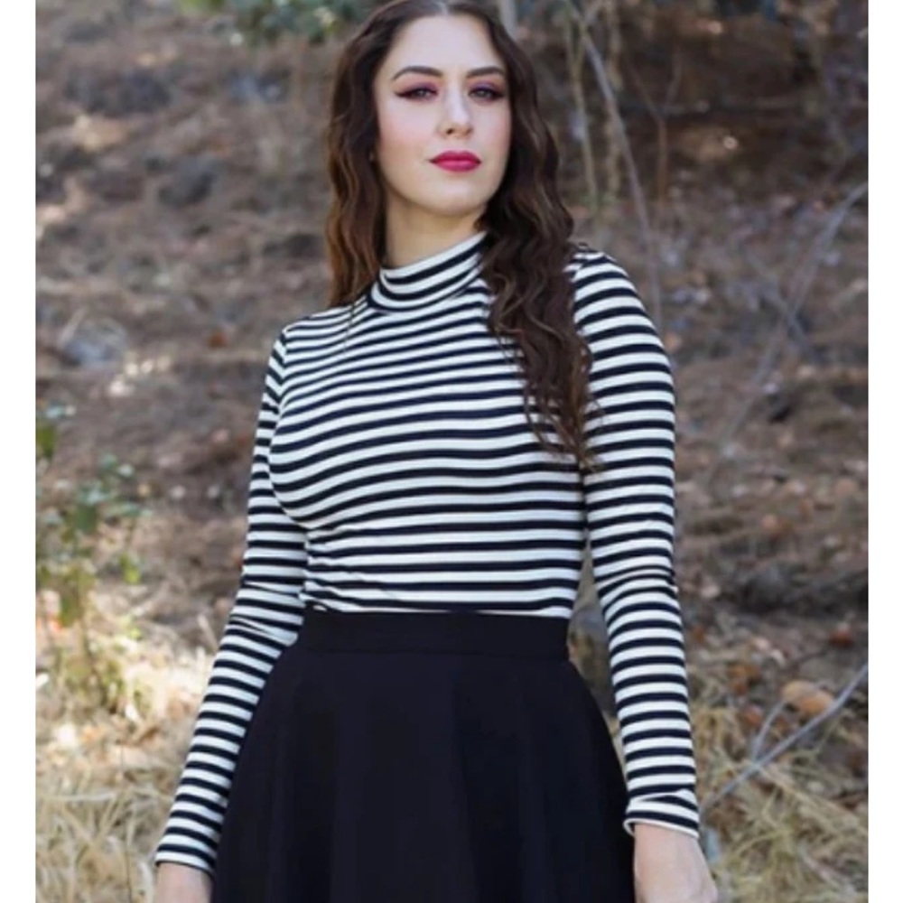 Black Skater Skirt by Retrolicious